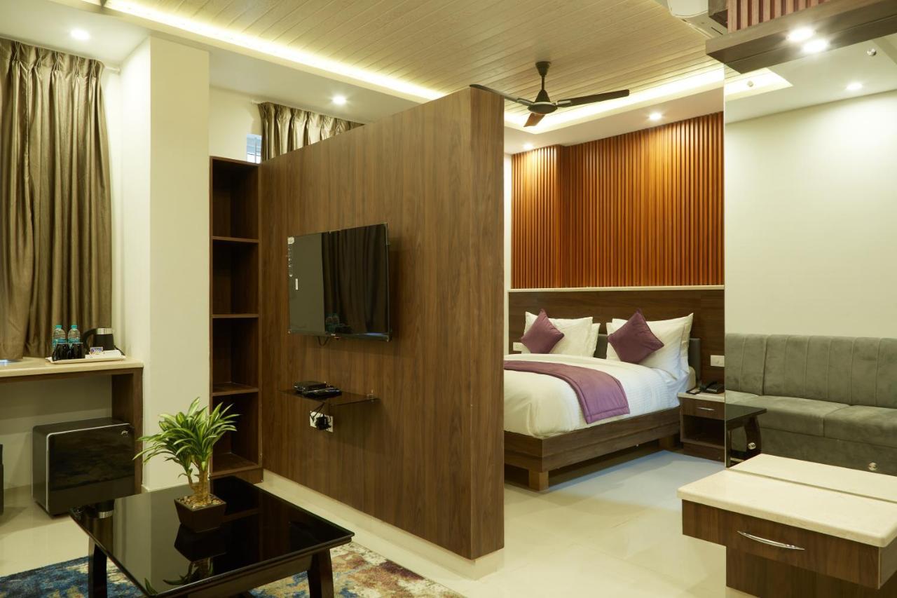 Vovo Premier Hotel Bangalore Eksteriør bilde