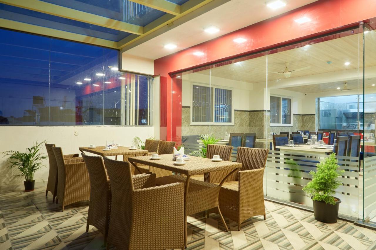 Vovo Premier Hotel Bangalore Eksteriør bilde