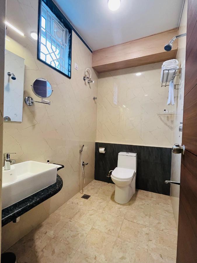 Vovo Premier Hotel Bangalore Eksteriør bilde